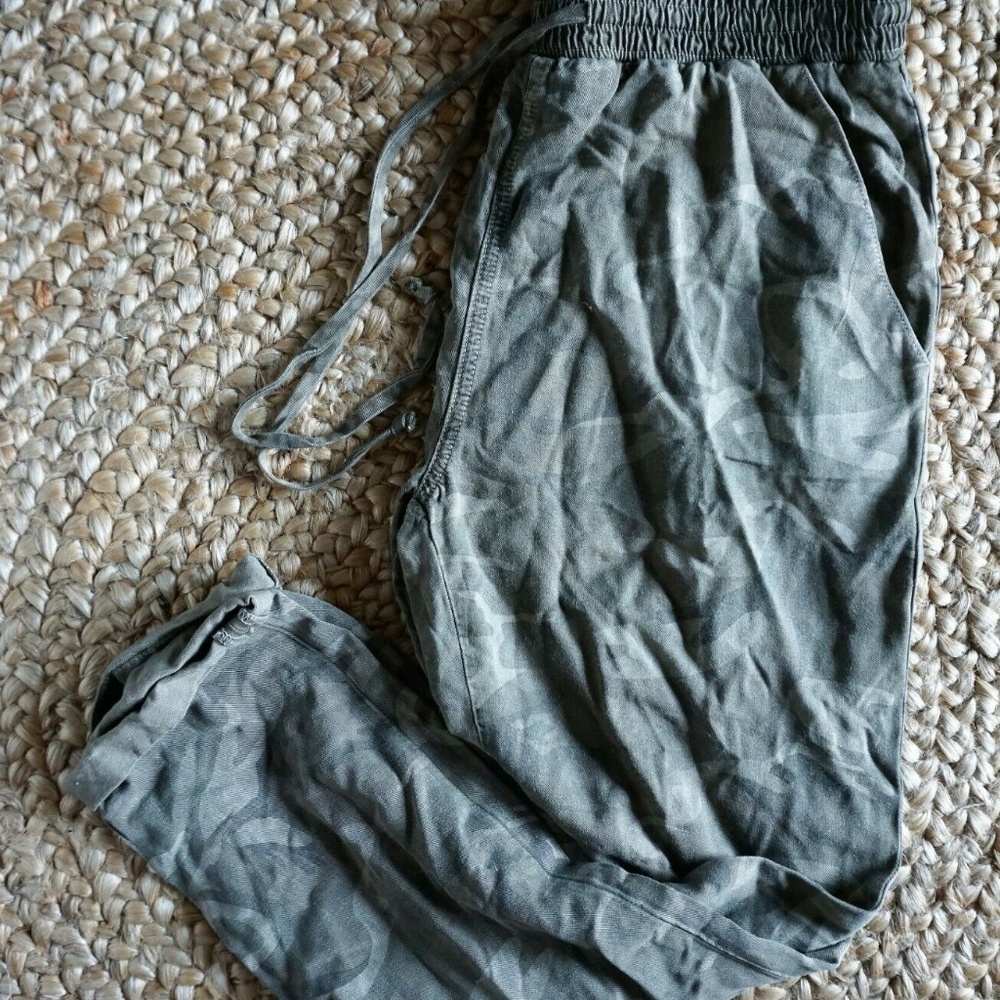 Current/Elliott Camouflage Green Pants Size Small